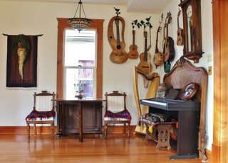 home improvement tips to create a retro room for music, using instruments